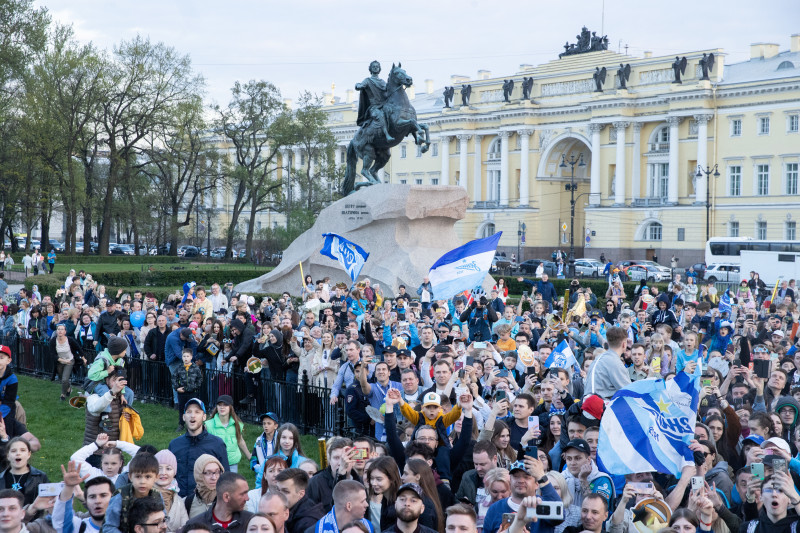 Чемпионский парад «Зенита» после матча с «Краснодаром»
