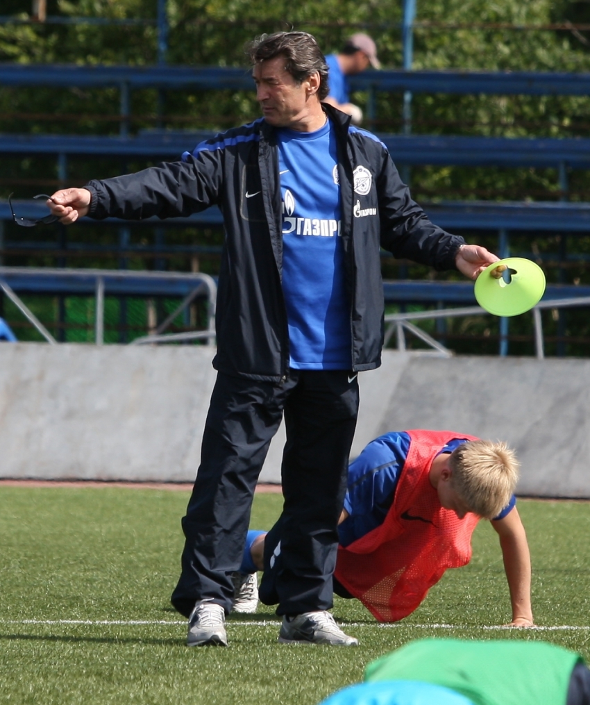 Первая тренировка футболистов молодежного состава в сезоне 2012—13