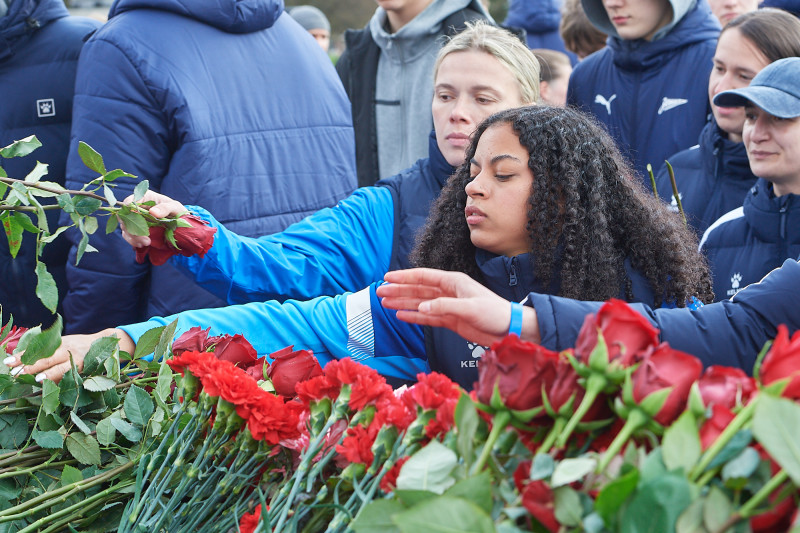 Торжественное возложение цветов на Пискаревском мемориальном кладбище в честь 80-летия Великой Победы