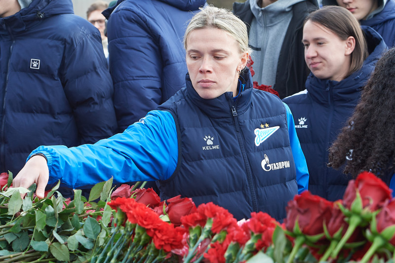 Торжественное возложение цветов на Пискаревском мемориальном кладбище в честь 80-летия Великой Победы