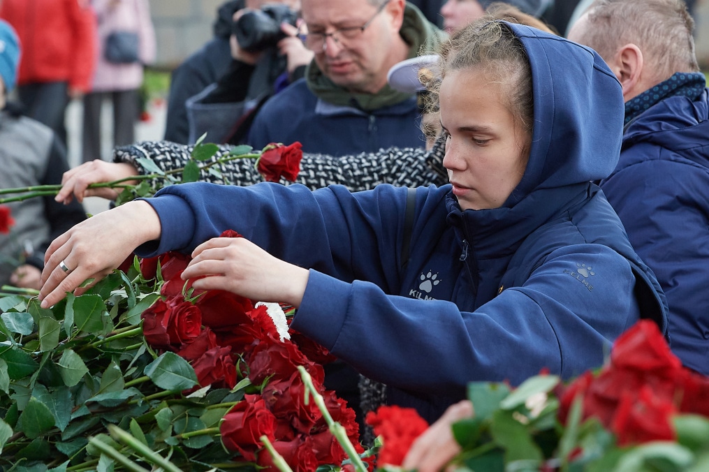 Торжественное возложение цветов на Пискаревском мемориальном кладбище в честь 80-летия Великой Победы