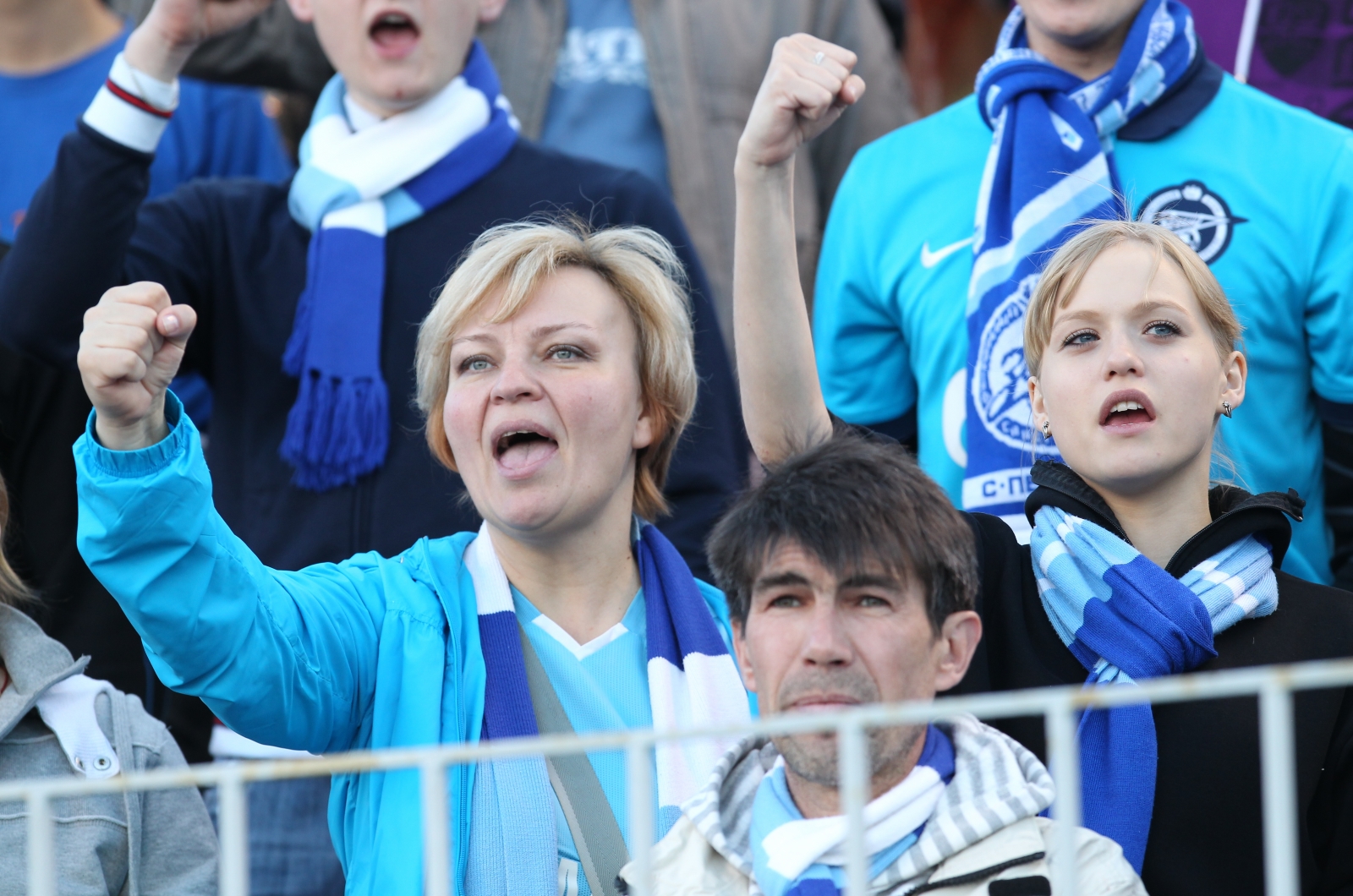Матч 8-го тура Чемпионата России 2011/12 Зенит — Локомотив