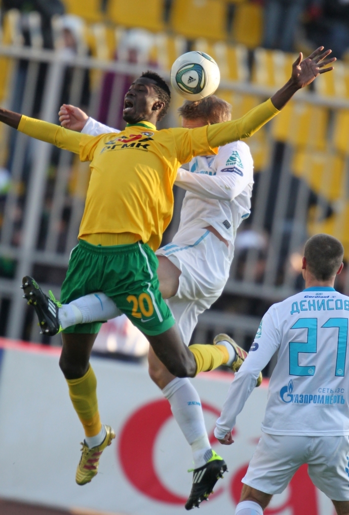 Матч 30-го тура СОГАЗ-Чемпионата России 2011/2012 «Кубань» — «Зенит»