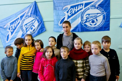 Встреча Владимира Быстрова, с воспитаниками школы—интерната города Луга
