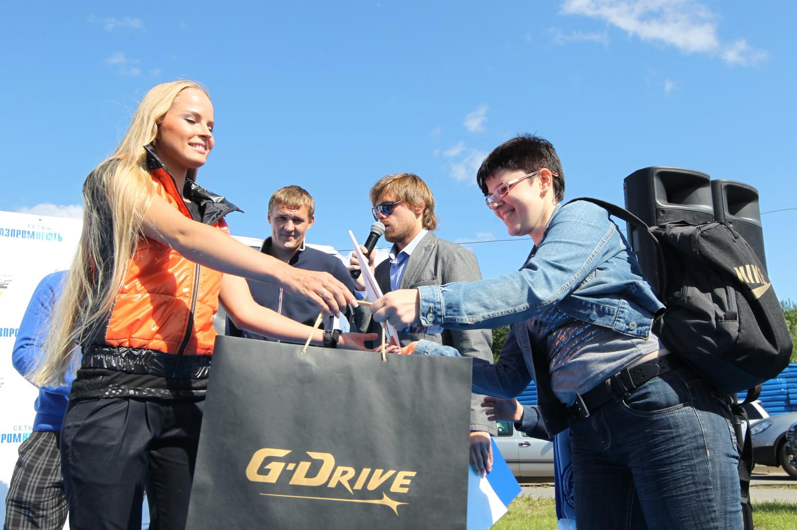 Награждение победителей акции G Drive