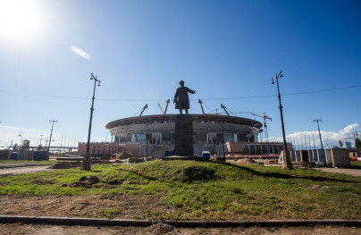 Строительство стадиона на Крестовском острове: Август 2015 года