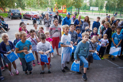 Синегривый Лев посетил детский лагерь в Колпино