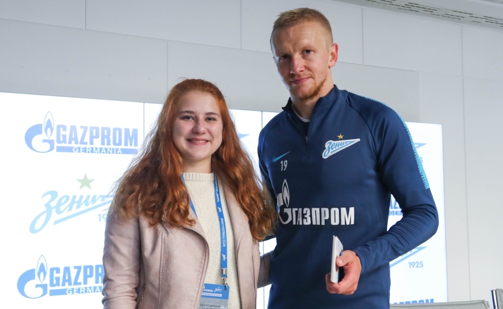 Победители конкурса «Марафон добра» в гостях у «Зенита» в Удельном парке