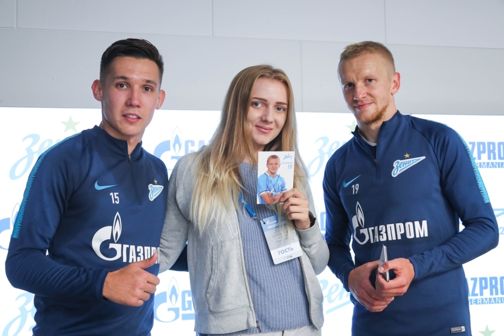 Победители конкурса «Марафон добра» в гостях у «Зенита» в Удельном парке