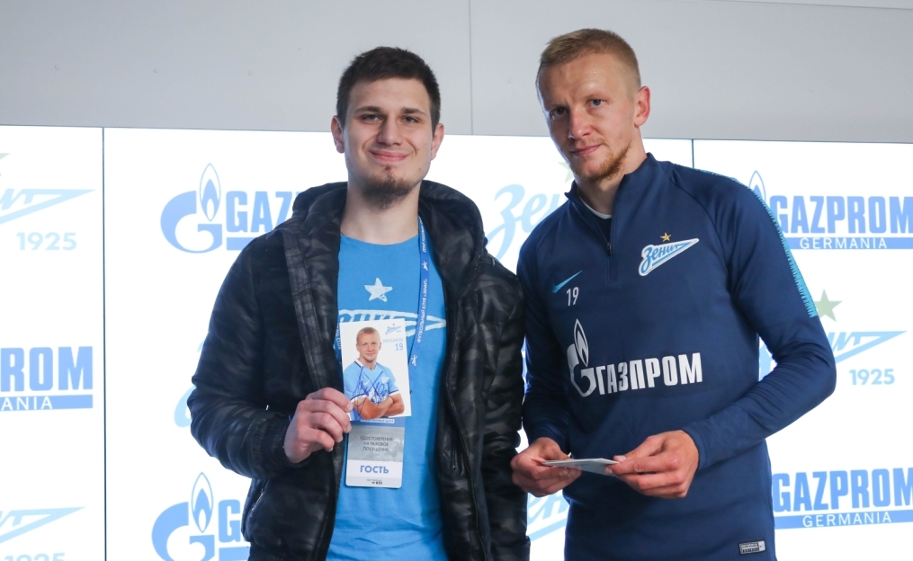 Победители конкурса «Марафон добра» в гостях у «Зенита» в Удельном парке