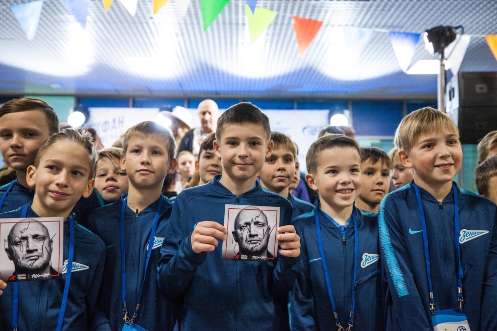 «Марафон Добра»: визит 300 детей из детских домов и Академии.
