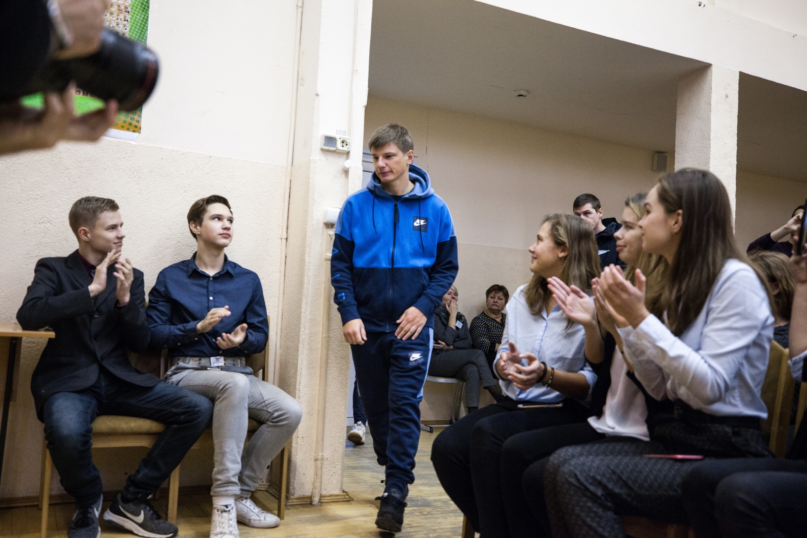 Андрей Аршавин, Юрий Лодыгин и Алексей Смертин проводят открытый «Урок футбола»