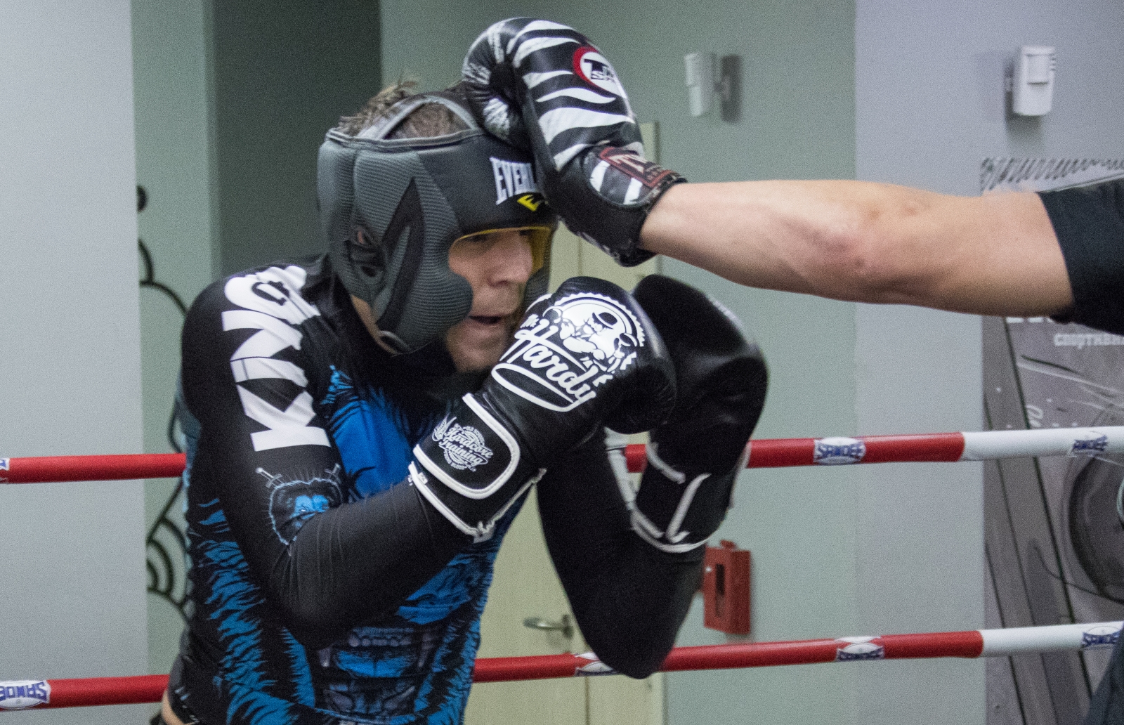 Совместная тренировка бойца UFC Александра Волкова и Артема Дзюбы