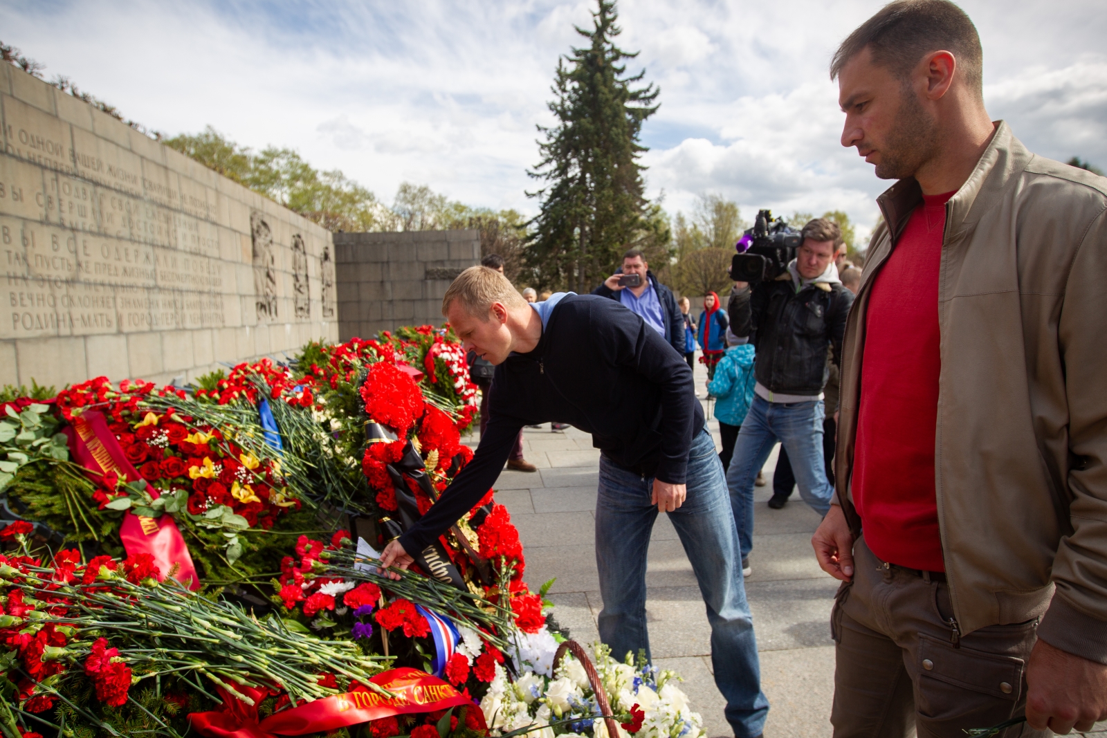 «Зенит» на Пискаревском мемориале