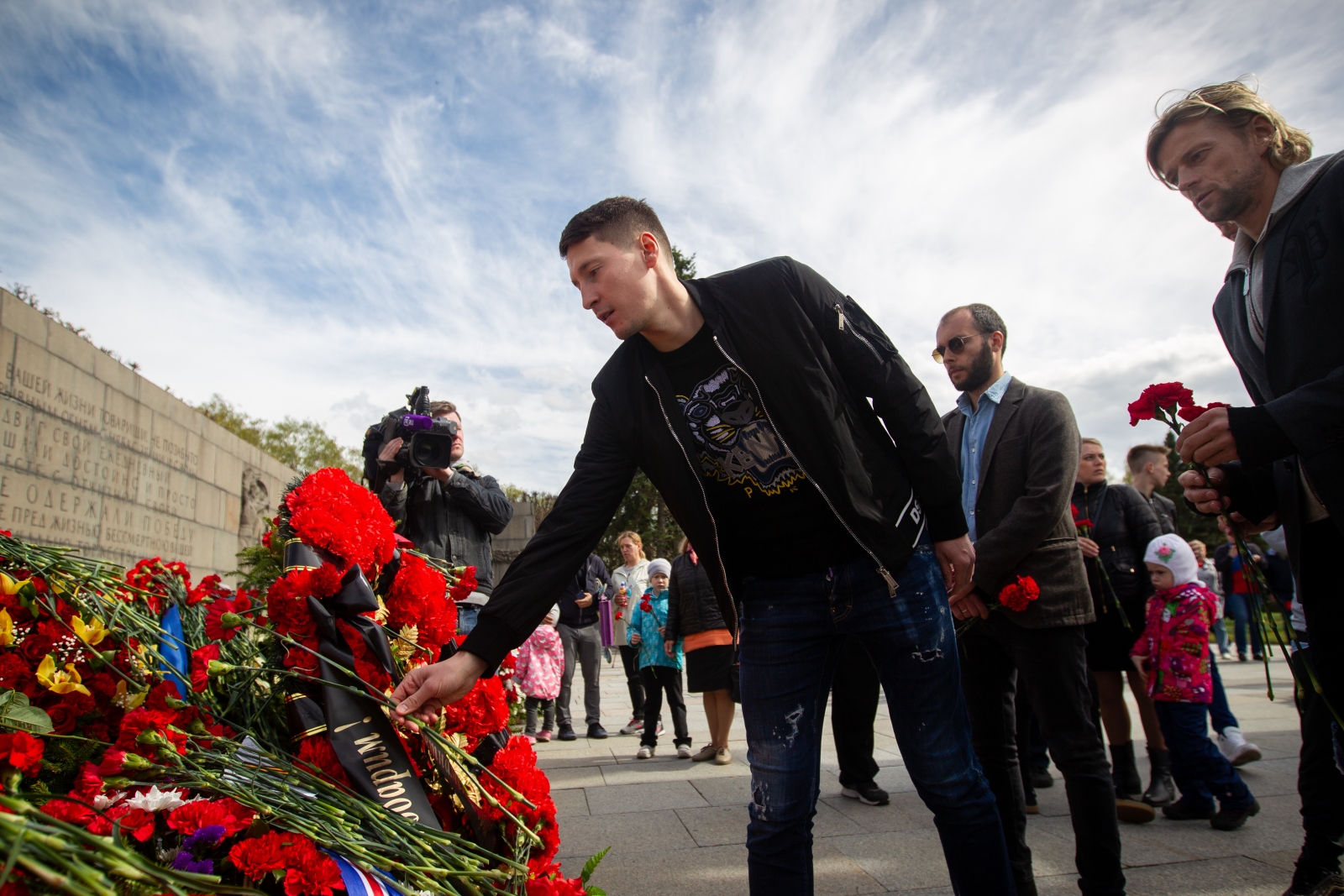 «Зенит» на Пискаревском мемориале