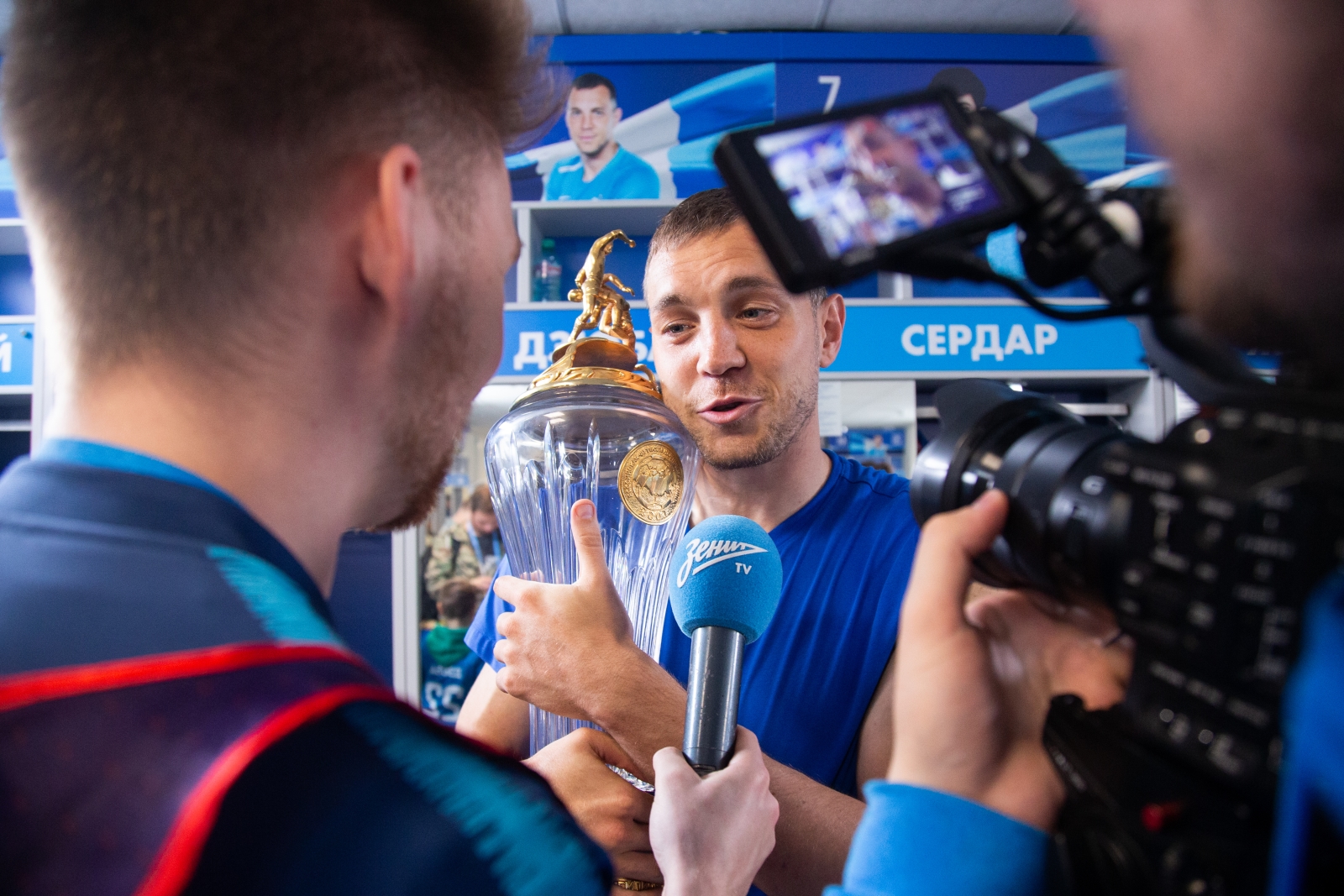 Церемония награждения команды «Зенит» золотыми медалями и кубком чемпиона России