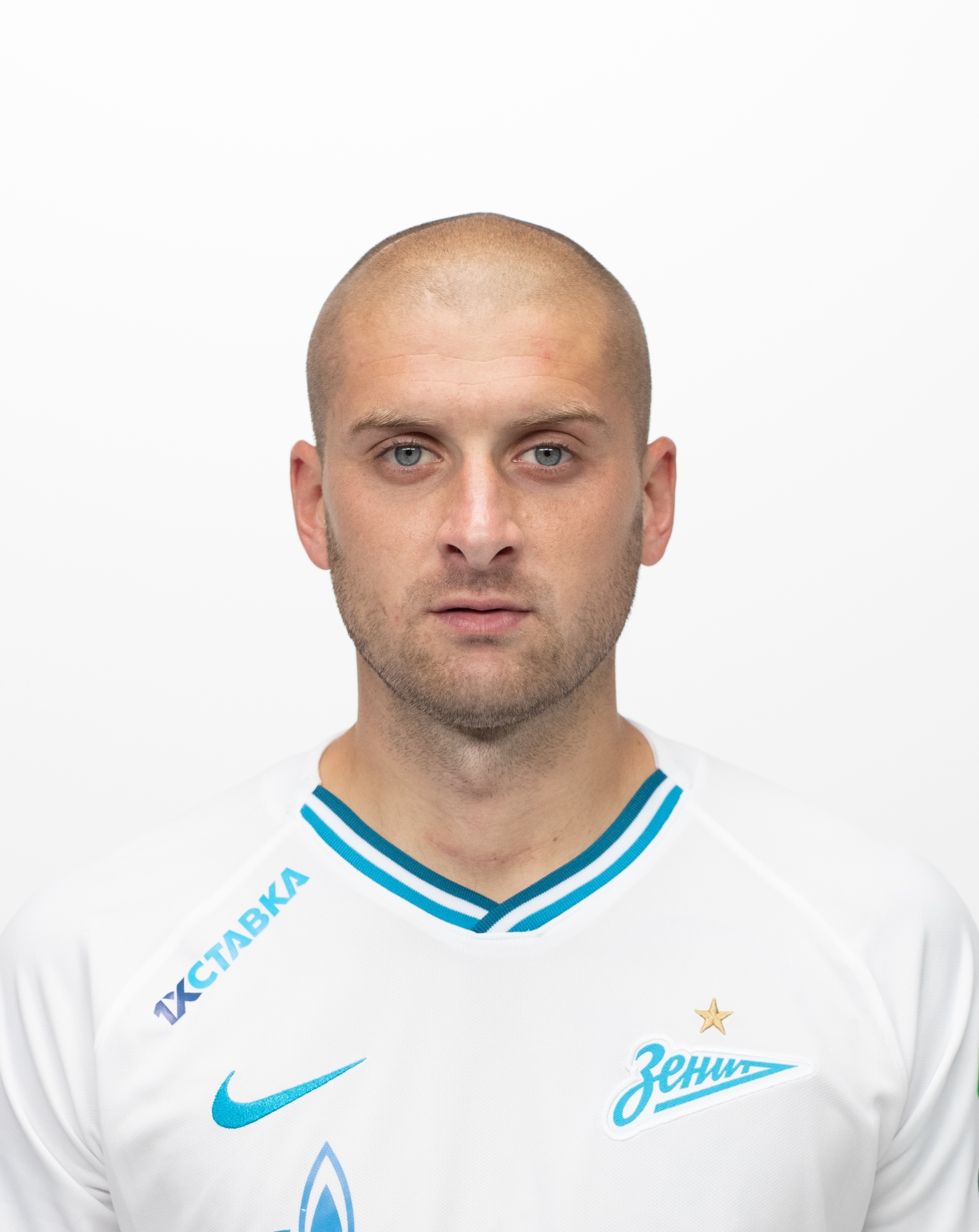 Фотосессия футболистов и тренеров основного состава ФК «Зенит» сезона 2019/20
