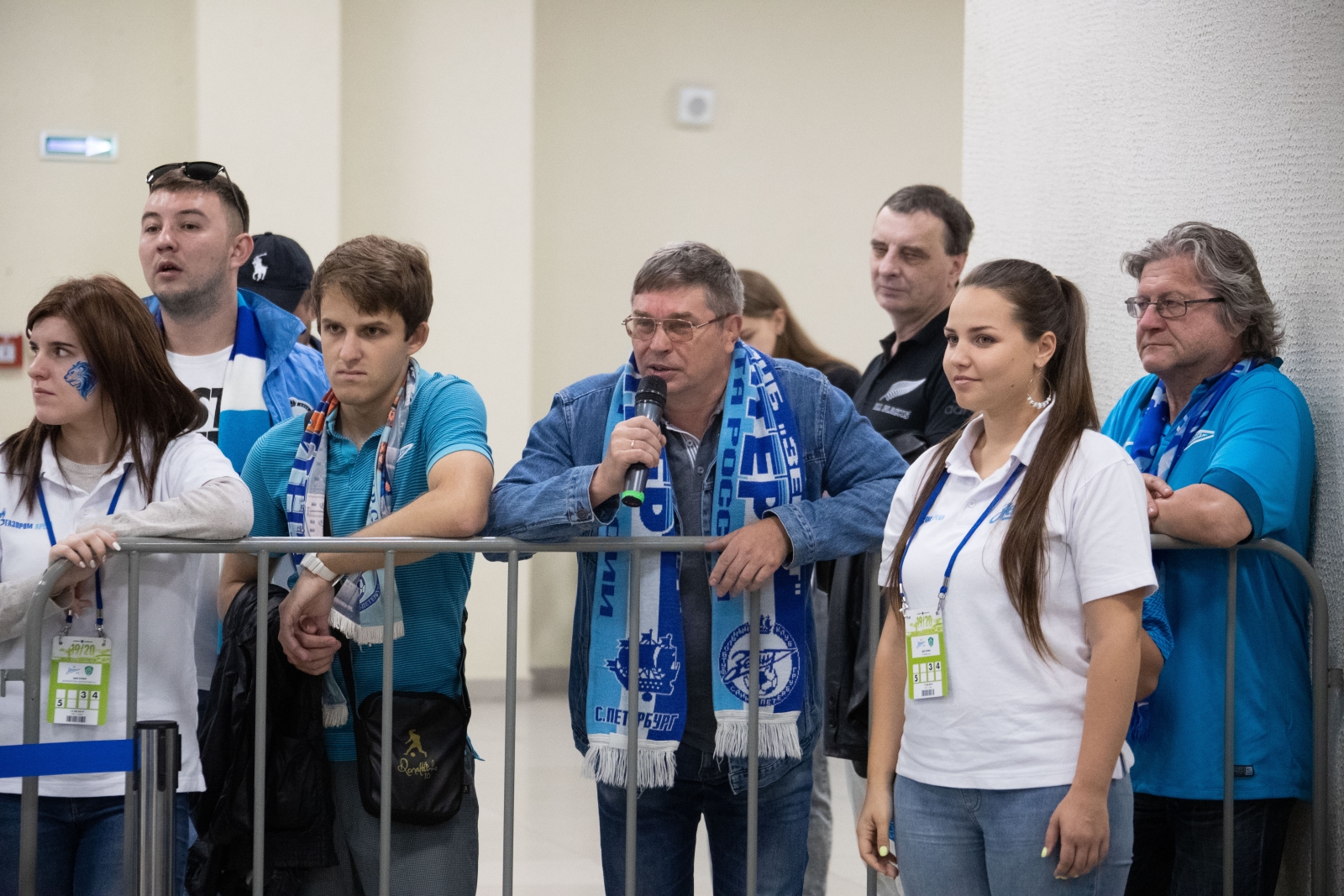 Анатолий Зинченко представил автобиографию на «Фан-Променаде»