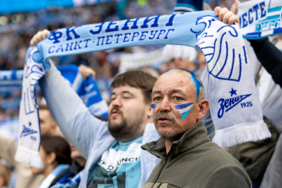 Болельщики на матче «Зенит» — «Спартак»