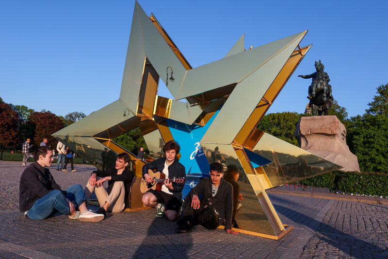 Арт-объекты в центре города к чемпионству «Зенита» в сезоне 2022/23
